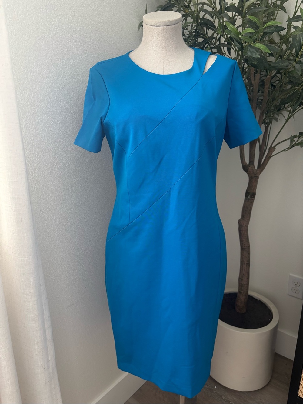 DKNY Short-Sleeve Sheath Dress with Asymmetric Cutout
